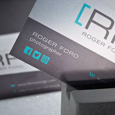 Пластиковая визитка