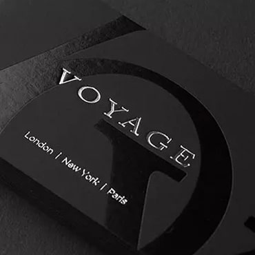 Визитка с тиснением серебряной фольгой