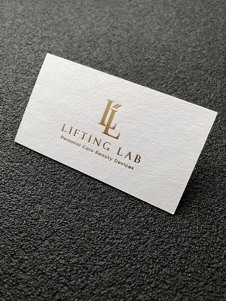 Визитки с тиснением золотой фольгой